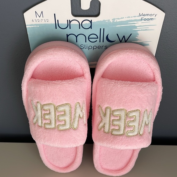 Luna Mellow Memory Foam Slipers 🌙 size M 6.5-7.5, NWT - Picture 2 of 5